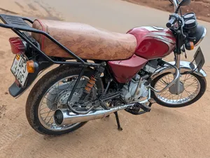 Bajaj CT 125X 2023 Red