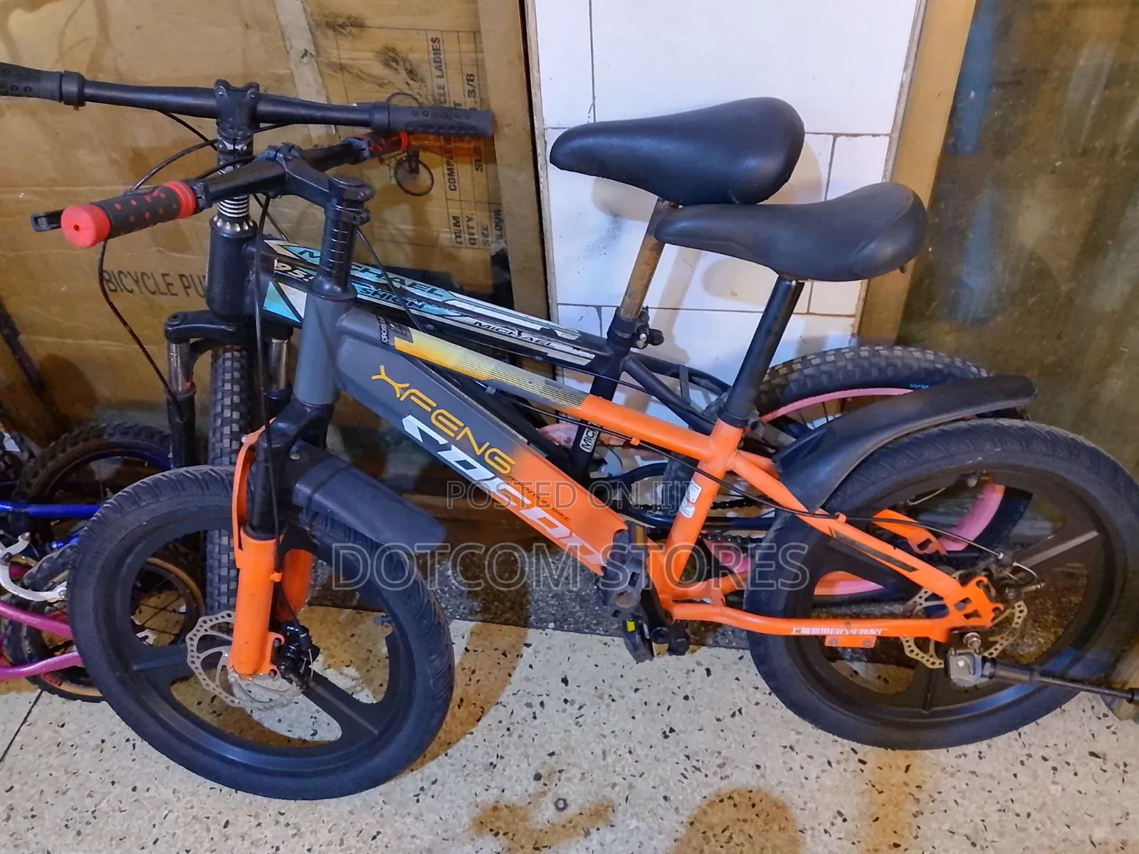 20 Inches Kids Sports Bicycle Suitable for Ages 13 and Above
