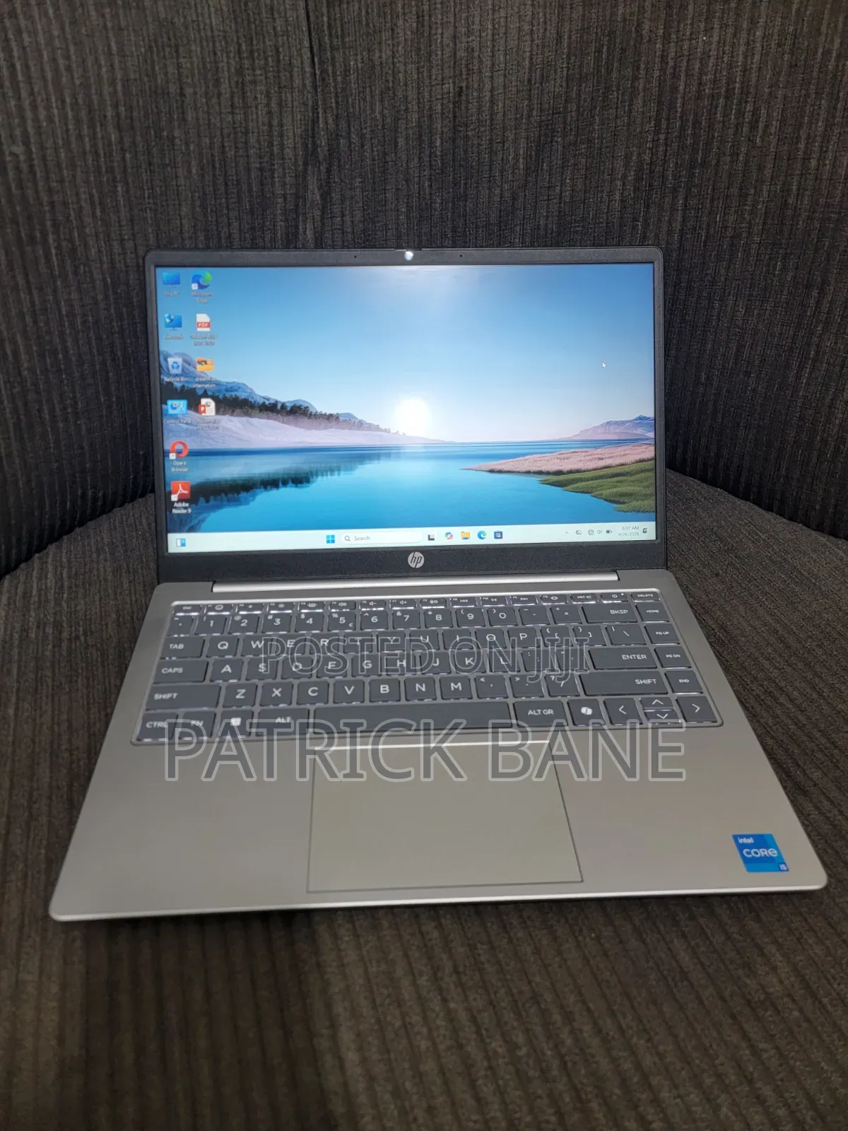 Laptop HP 14-ep0063 8GB Intel Core i5 SSD 512GB