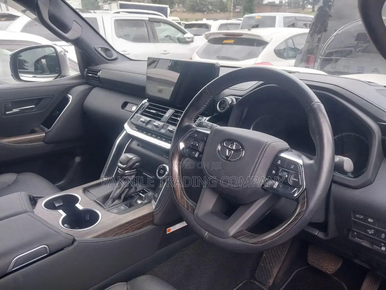 Toyota Land Cruiser 2022 White