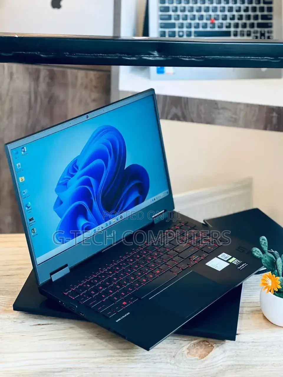 New Laptop HP Omen 15 16GB Intel Core i5 SSHD (Hybrid) 512GB