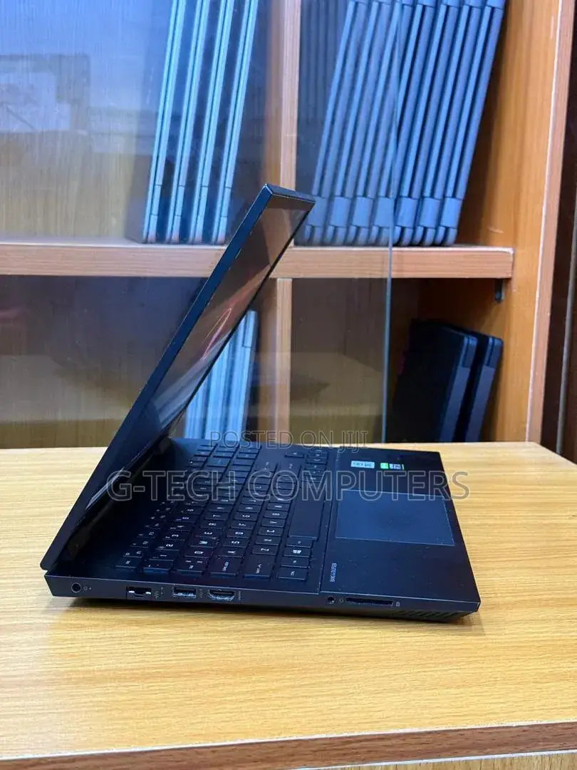 New Laptop HP Omen 15 16GB Intel Core i5 SSHD (Hybrid) 512GB