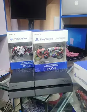 Ps4 Full Set! 2 Pads + 12 Games. Your Gaming Dreams Start Right