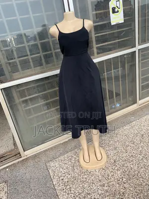 Second Hand First Class Dresses