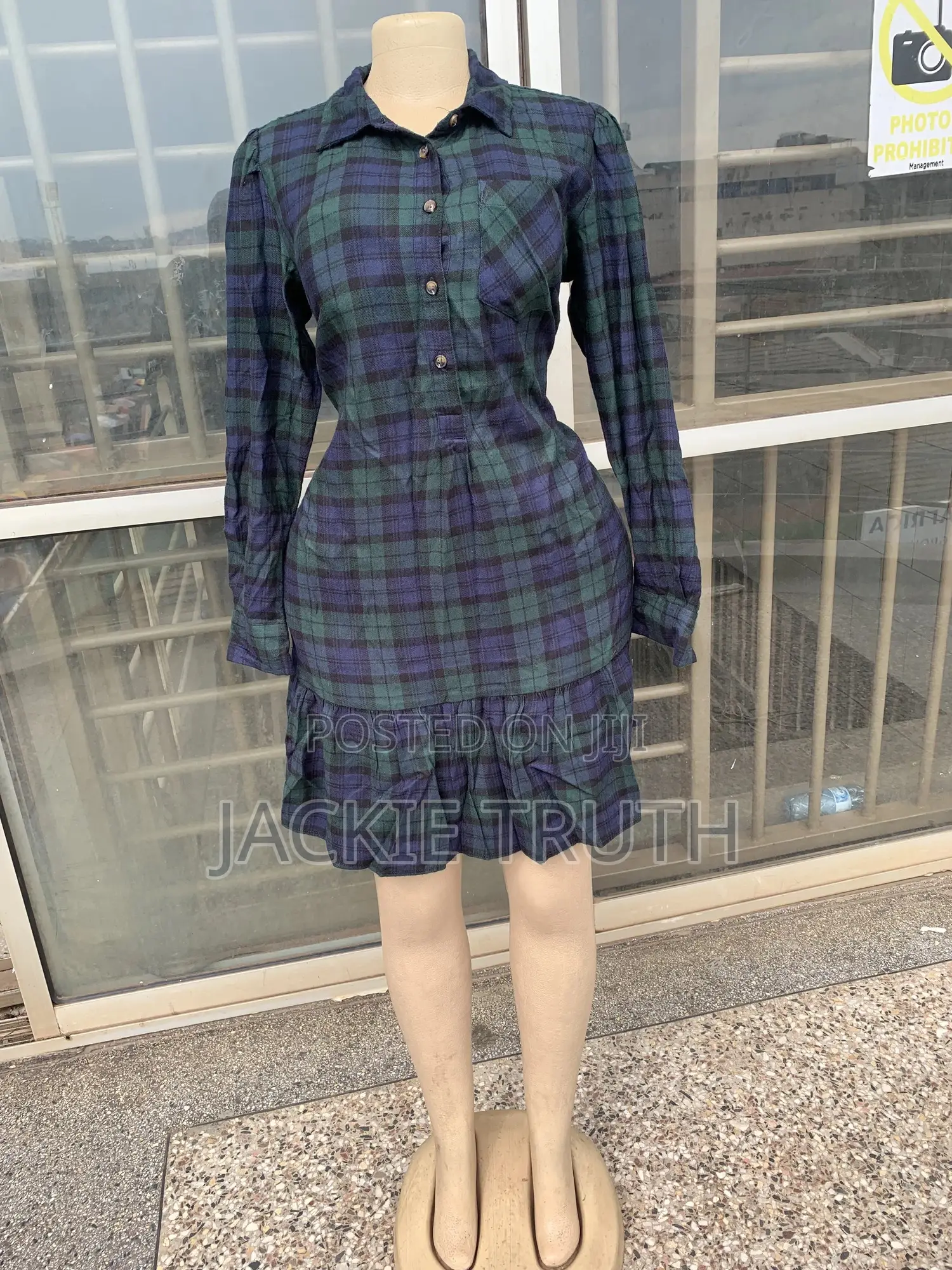 Second Hand First Class Dresses