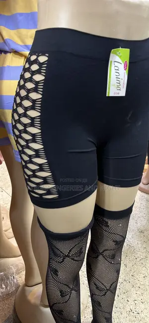 Short Bikers