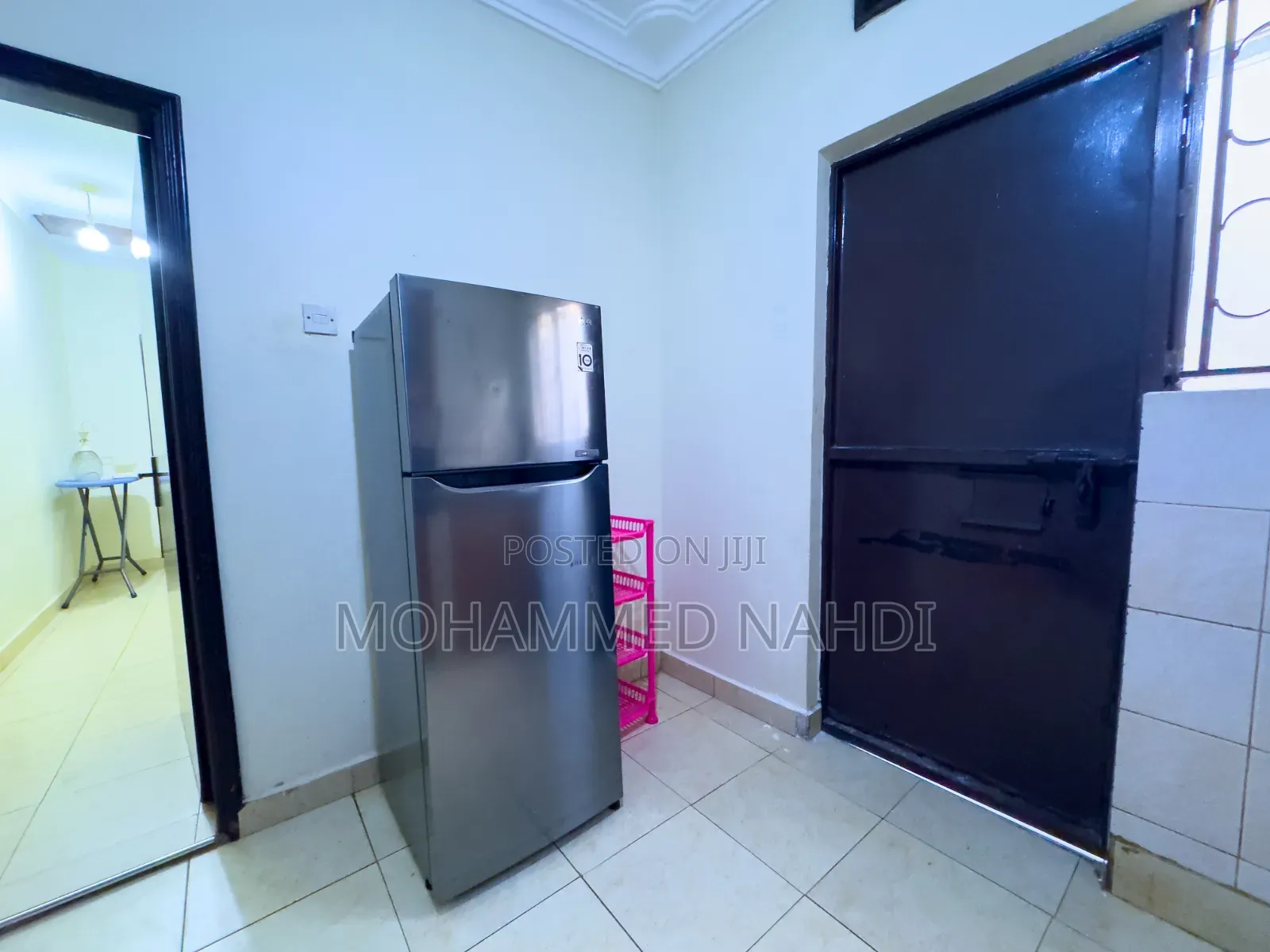 Bandar Home: Modern Secure Short Stay