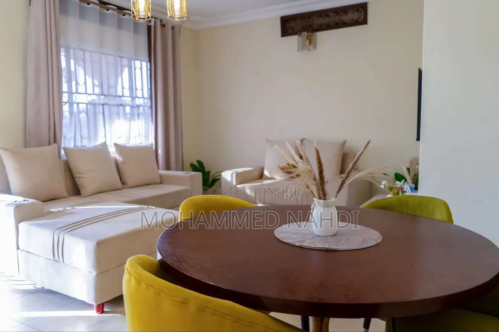 Bandar Home: Modern Secure Short Stay