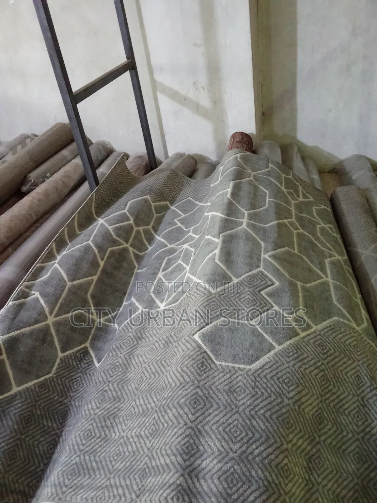 Doha Large 2 by 3 Meters Rugs