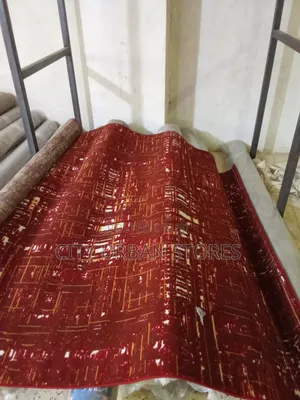 Doha Large Center Maroon Carpets