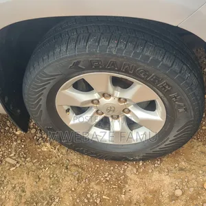 Toyota Land Cruiser Prado 2015 Silver