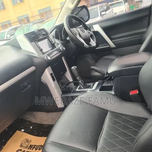 Toyota Land Cruiser Prado 2015 Silver