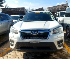 Subaru Forester 2018 Off white