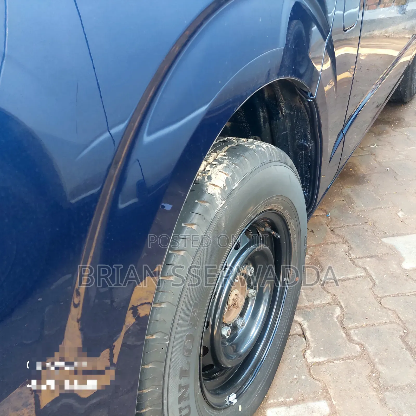 Toyota HiAce 2013 Blue