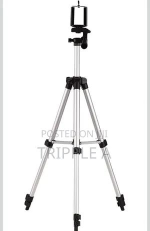 Silver 3110 Metal Tripod Stand