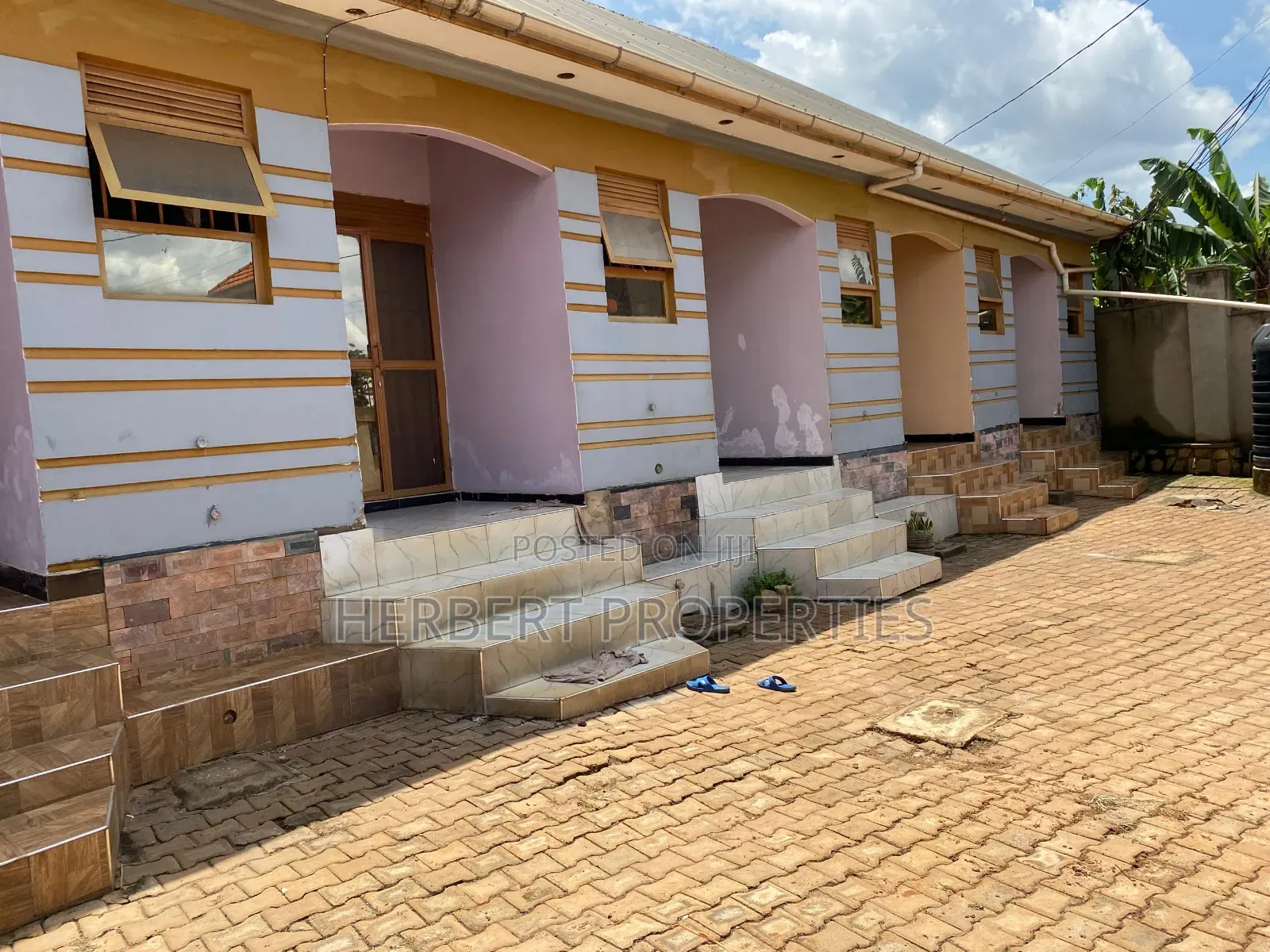 1bdrm Bungalow in Butto Bweyogerere, Central Division for rent