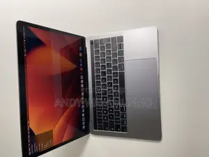 Laptop Apple MacBook Pro 2017 8GB Intel Core i5 SSD 256GB