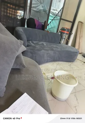 Sofa Sets Cleaning