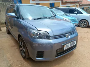 Toyota Corolla Rumion 2010 Gray
