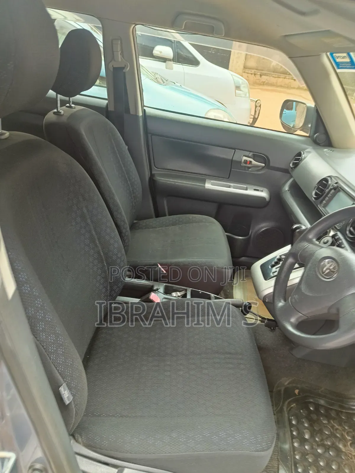 Toyota Corolla Rumion 2010 Gray