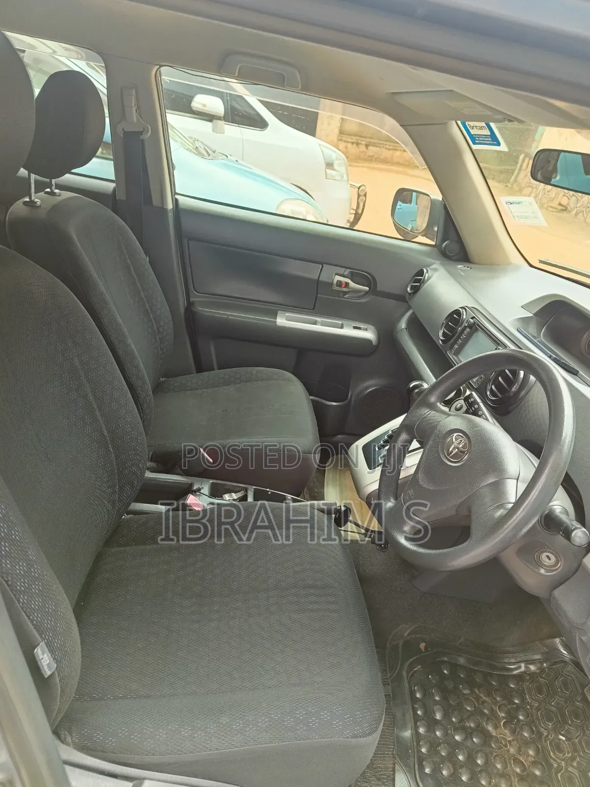 Toyota Corolla Rumion 2010 Gray
