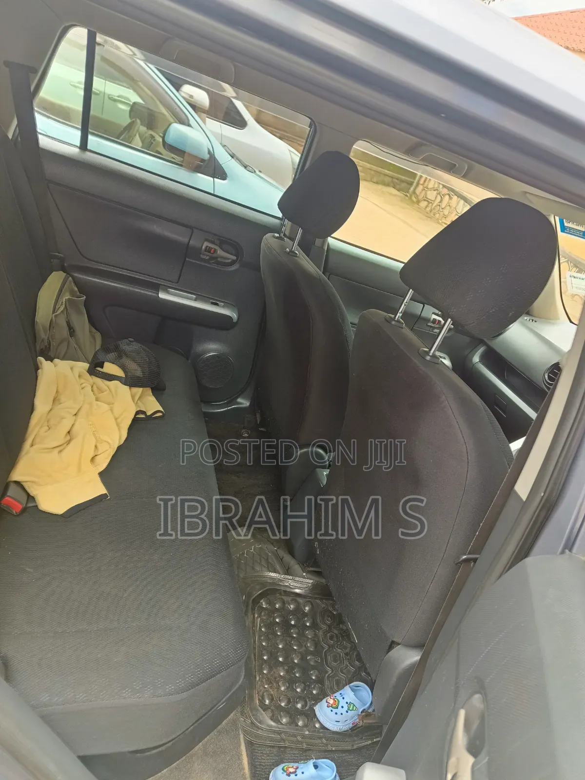 Toyota Corolla Rumion 2010 Gray