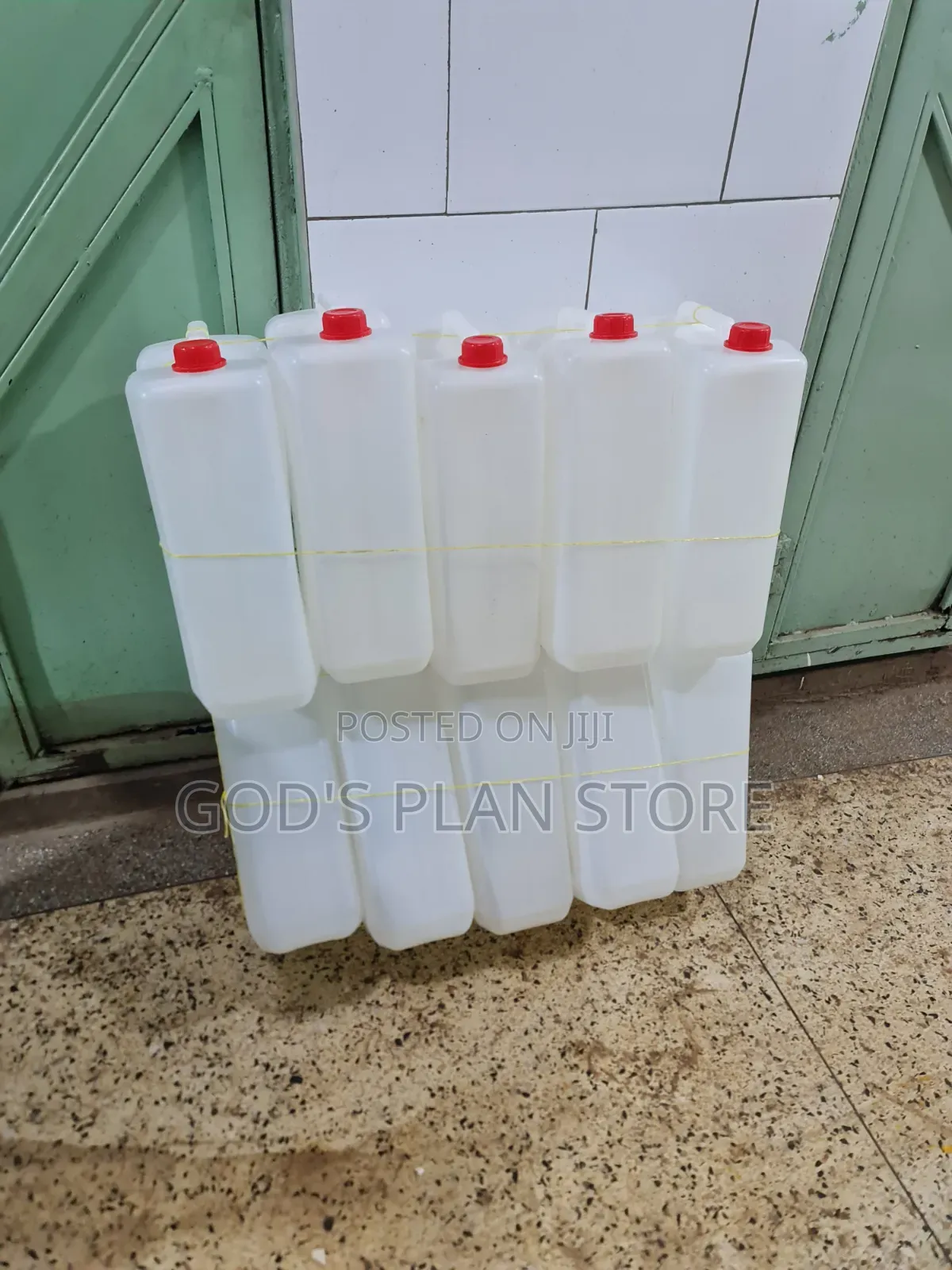 Stackable 20litres Plastic Jerrycans Plastic Jerrycans White