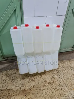 Stackable 20litres Plastic Jerrycans Plastic Jerrycans White
