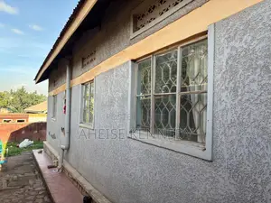 5bdrm Bungalow in Kawempe for sale