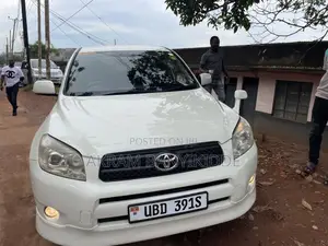 Toyota RAV4 2008 White