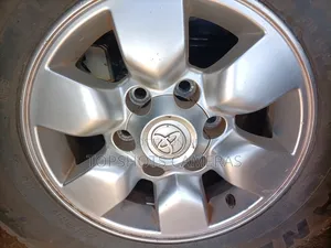 Toyota Hilix Rims (With Free Tires)