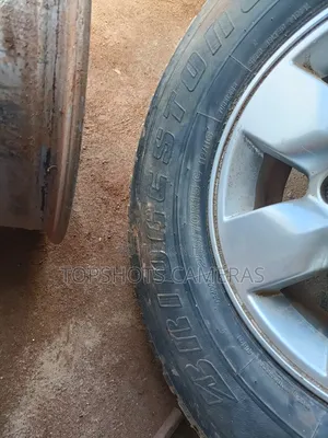 Toyota Hilix Rims (With Free Tires)