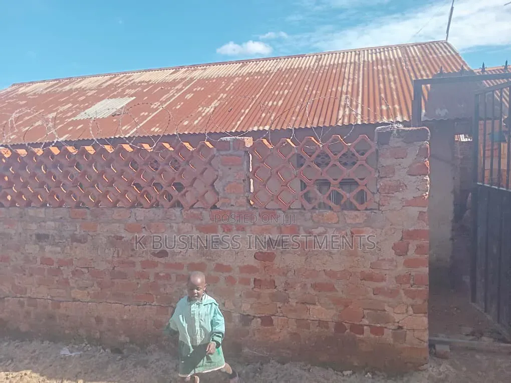 3bdrm House in Nsambya, Makindye for sale