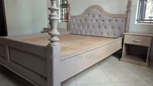 Queen Size Bed With Side Drawers