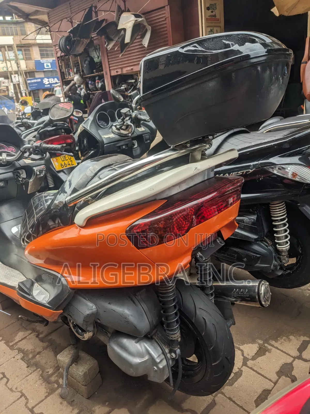 Yamaha Majesty 2020 Orange