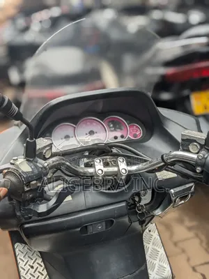 Yamaha Majesty 2020 Orange