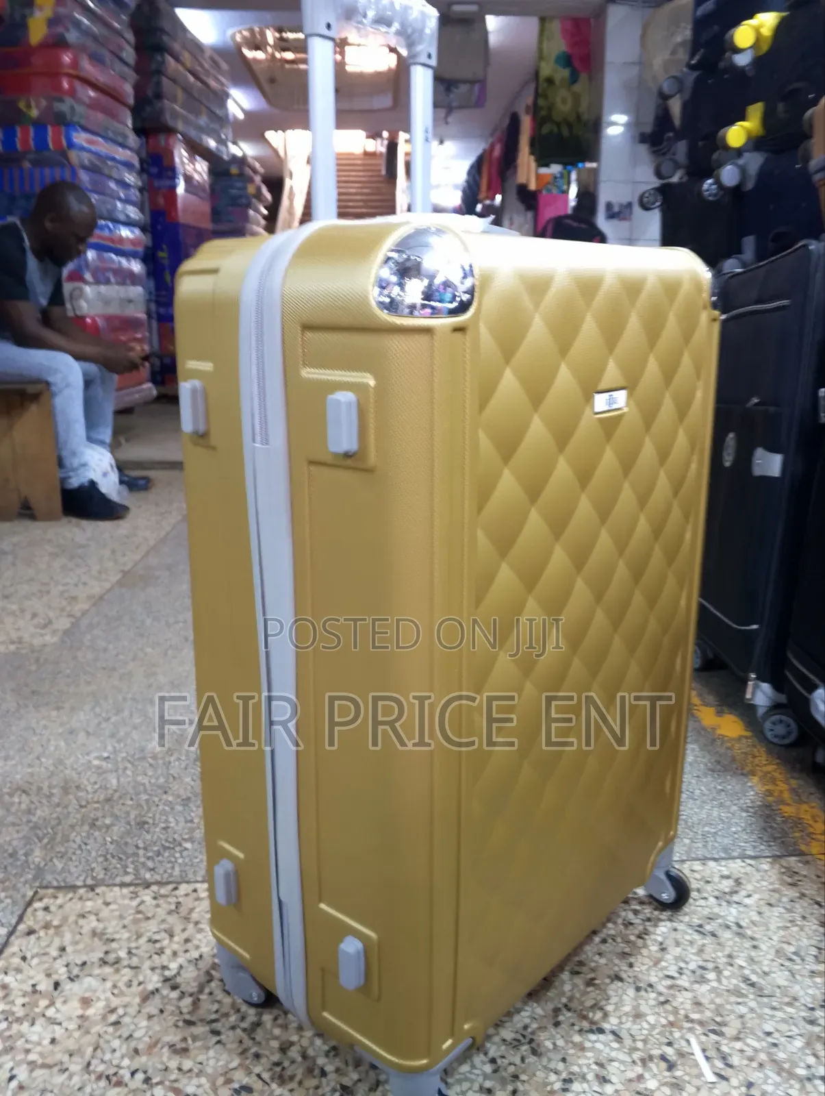 Executive Original Suitcase. Large.( Brown)