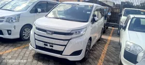 Toyota Noah 2.0 AWD (8 Seater) 2019 White