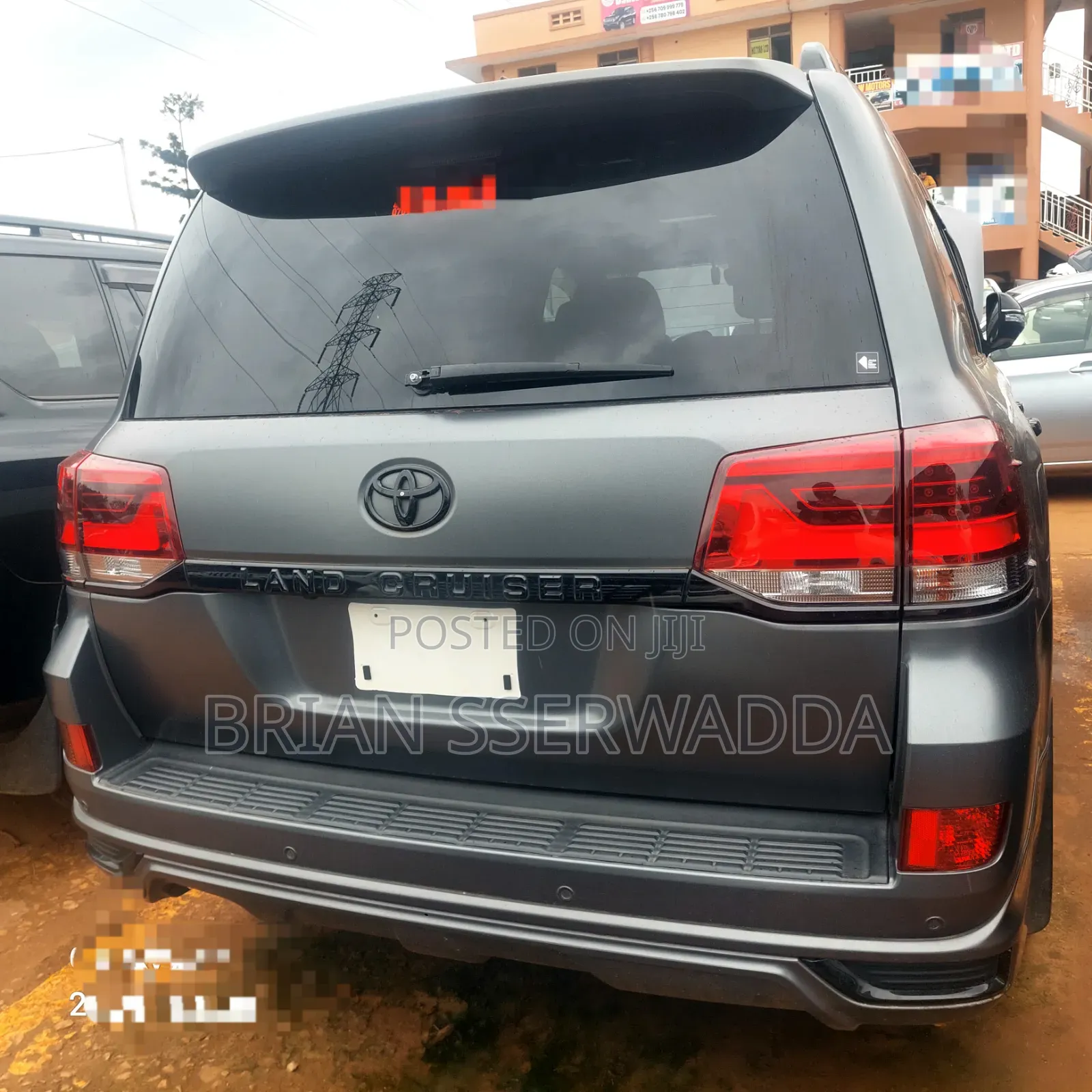 Toyota Land Cruiser 4.6 V8 GX 2017 Gray