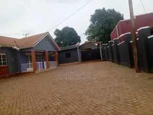 3bdrm Bungalow in Kololo Property, Central Division for rent