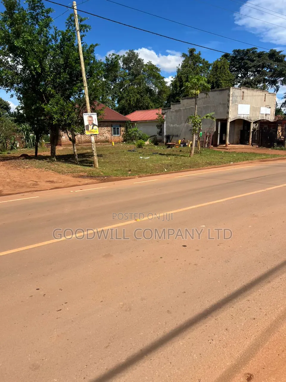 10 Decimals Commercial Plot of Land in Kitukutwe Kira on Main Tarmac