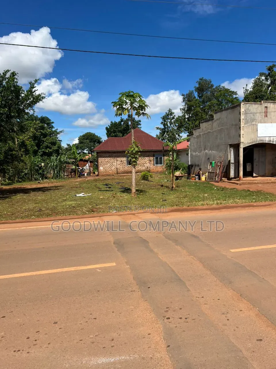 10 Decimals Commercial Plot of Land in Kitukutwe Kira on Main Tarmac