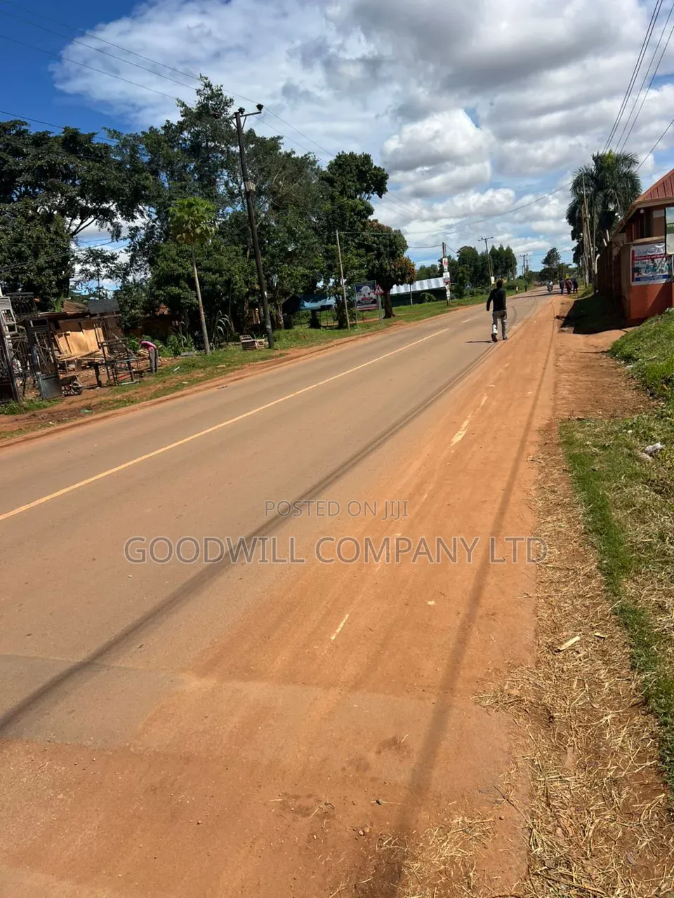 10 Decimals Commercial Plot of Land in Kitukutwe Kira on Main Tarmac