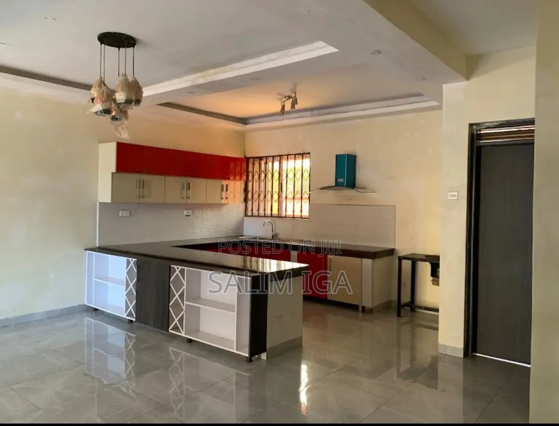Furnished 4bdrm Block of Flats in Kololo Property, Central Division
