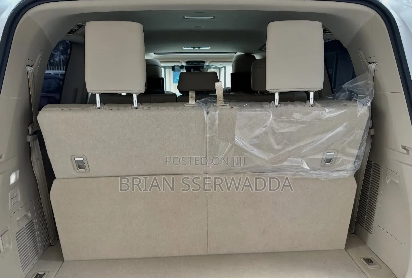 Toyota Land Cruiser LC300 2024 White