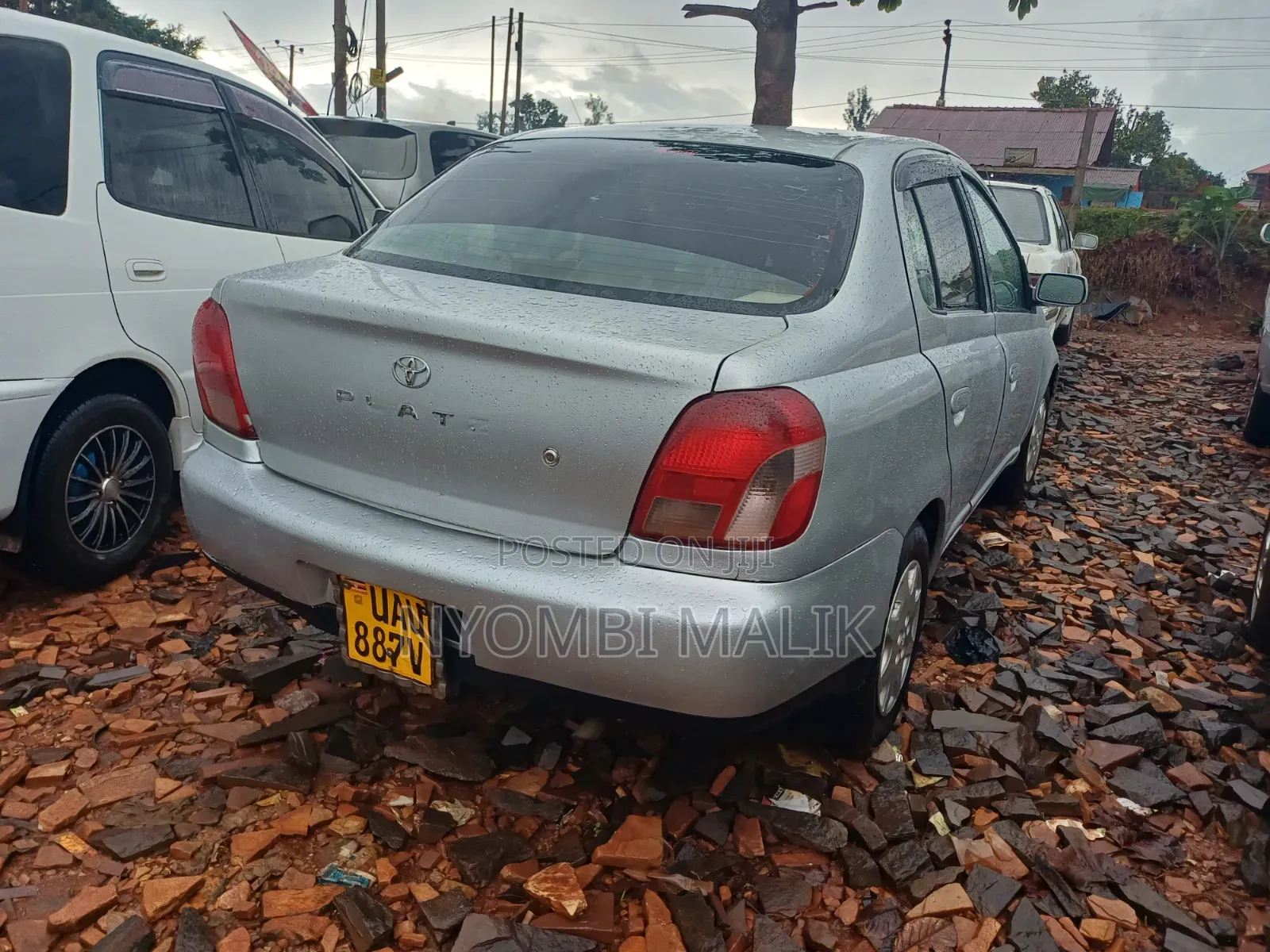 Toyota Platz 2002 Silver