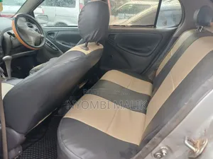 Toyota Platz 2002 Silver