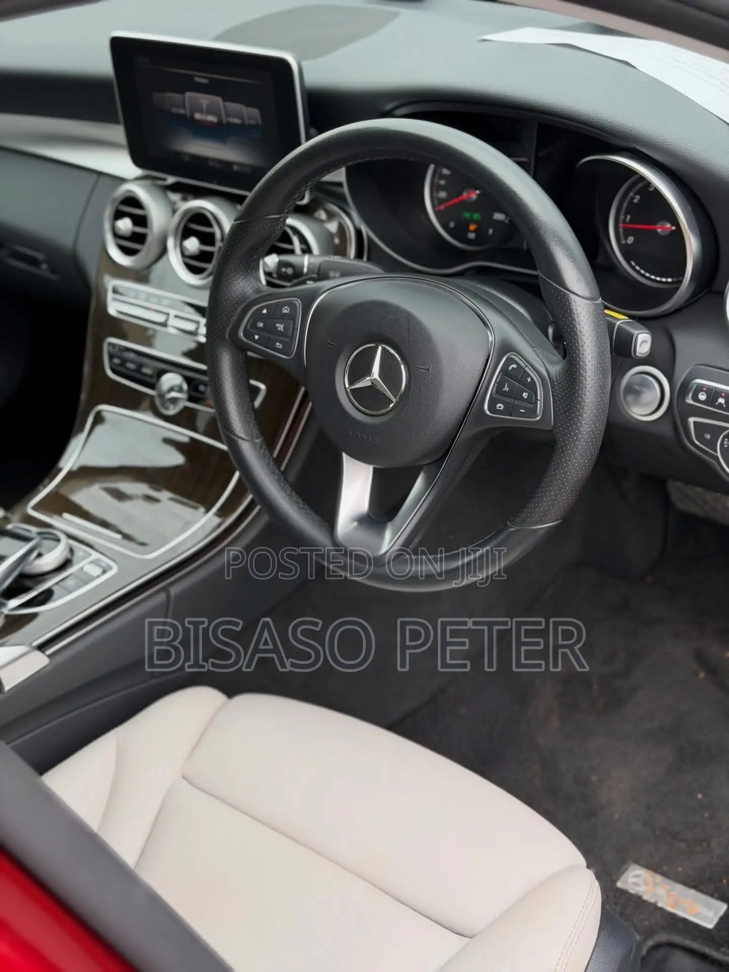 Mercedes-Benz C200 2017 Beige
