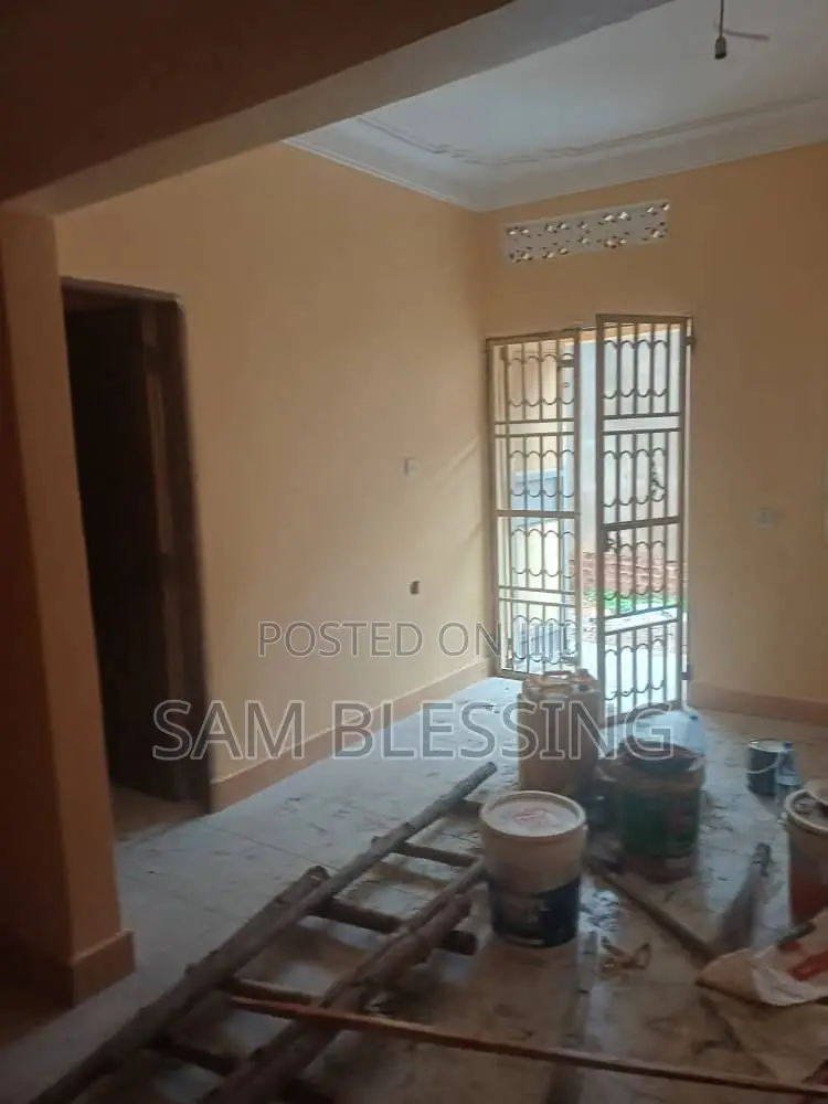3bdrm House in Namasumba, Makindye for sale