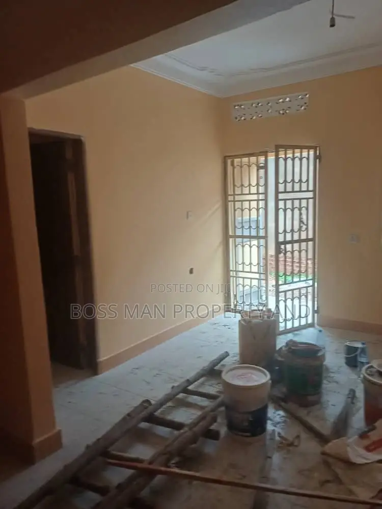 3bdrm House in Namasumba, Makindye for sale